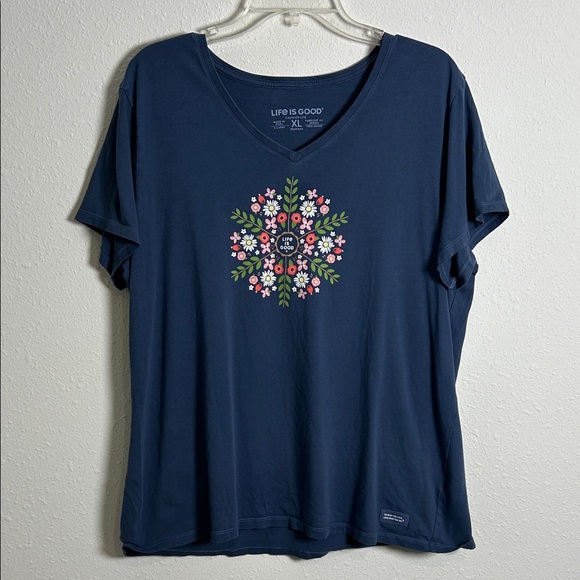 Life Is Good Tops - Life is Good Women's Spring Floral wreath pattern T-Shirt Navy Blue Size XL
